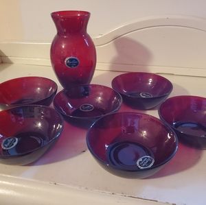 Royal Ruby Anchorglass